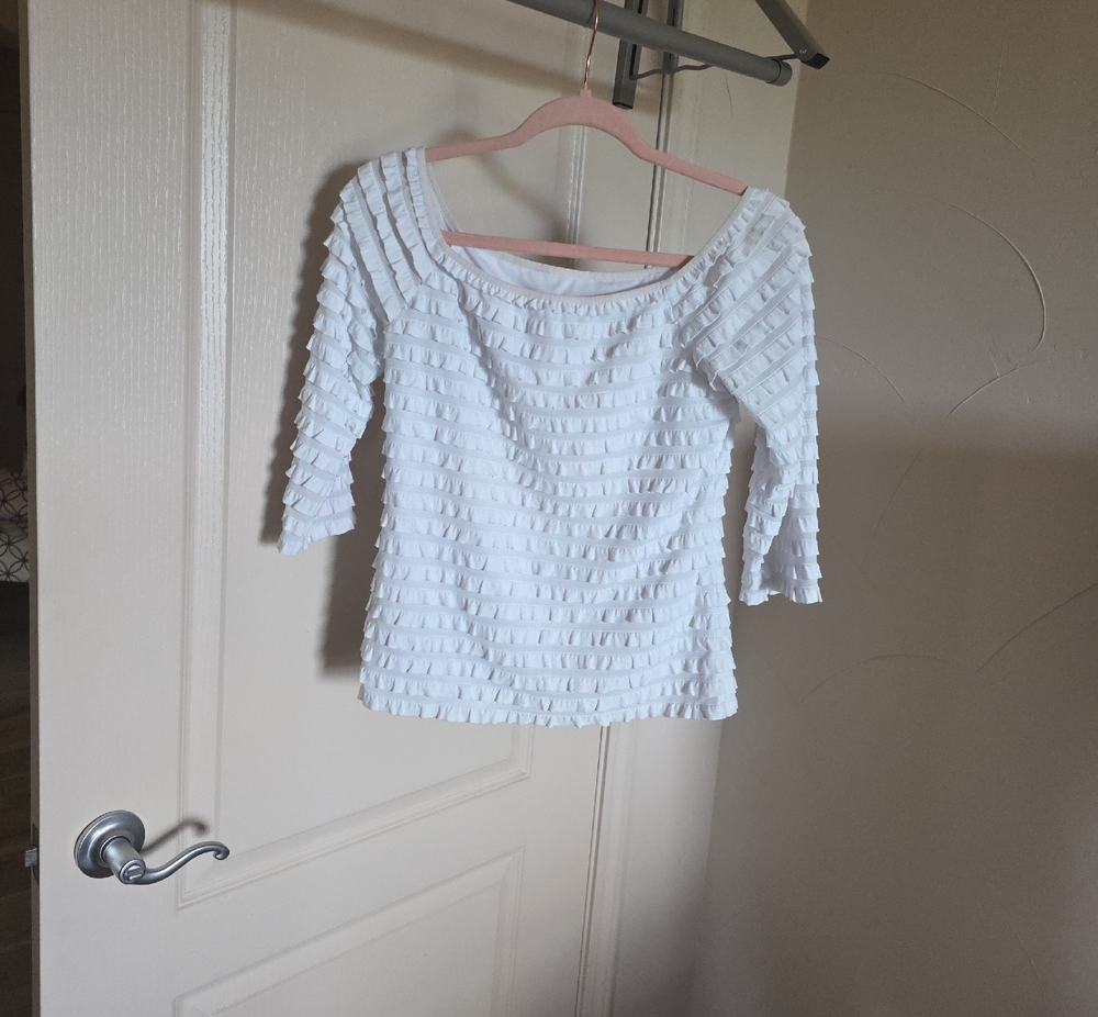 Joseph Ribkoff White Ruffled Scoop Neck Top